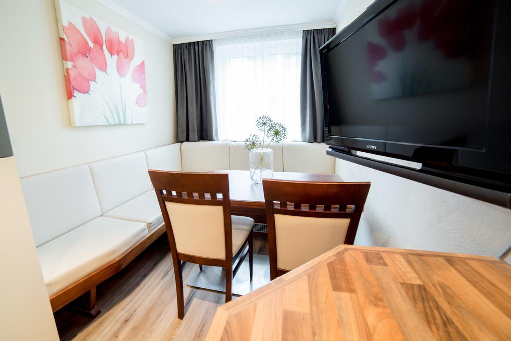 Aparthotel Steger ヴァークライン エクステリア 写真
